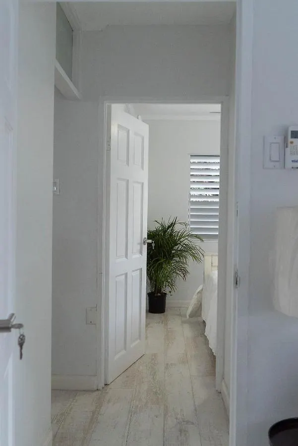 Luxury 2 Bedroom 2 Bathroom City Oasis Kingston 0*,