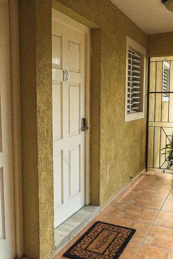 Luxury 2 Bedroom 2 Bathroom City Oasis Kingston Jamaica